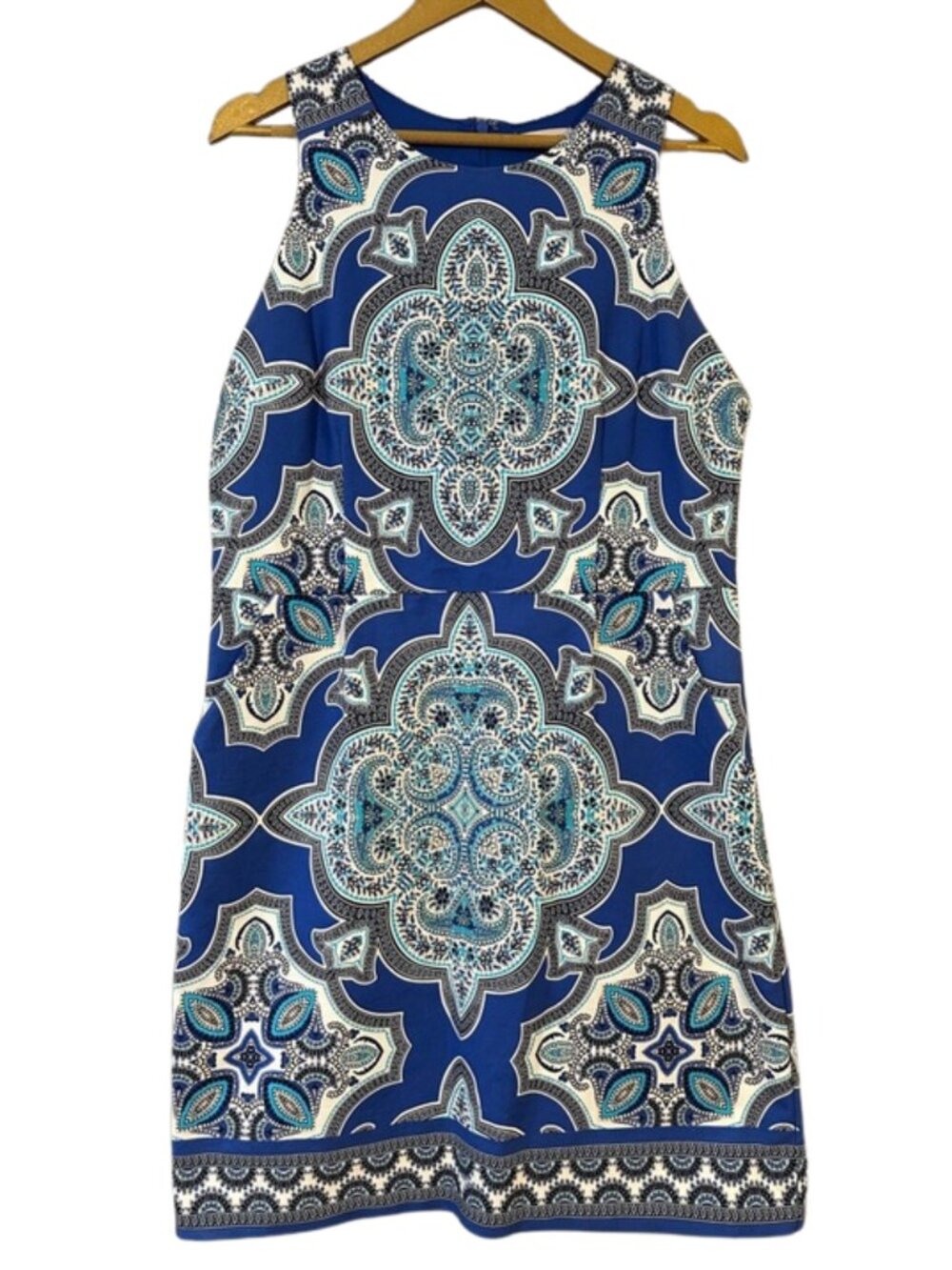 CB Established 1962 Blue Medallion Print Sleeveless Shift Dress